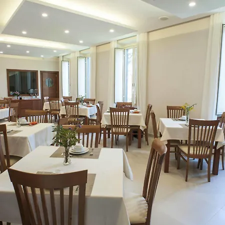 Hotel Angelina 3*