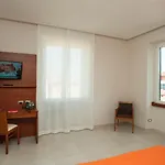 Angelina Hotel 3*