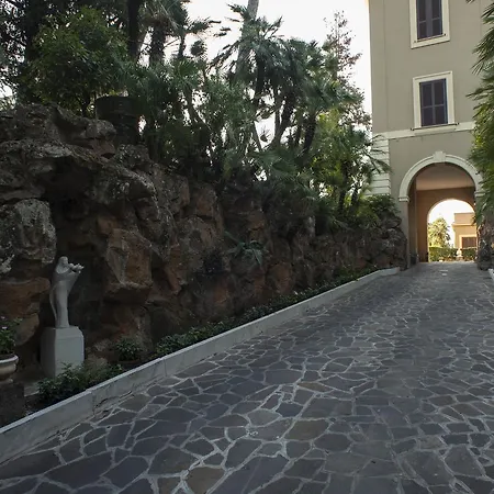 Hotel Angelina 3*